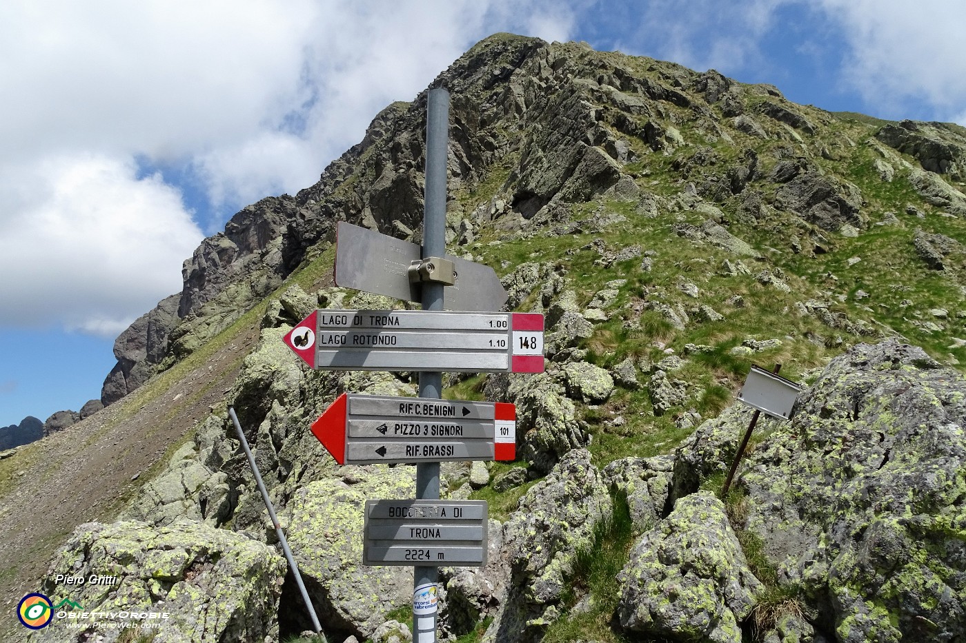 53 Per Cima di Val Pianella di qui labile, ripido  tracciolino....JPG
